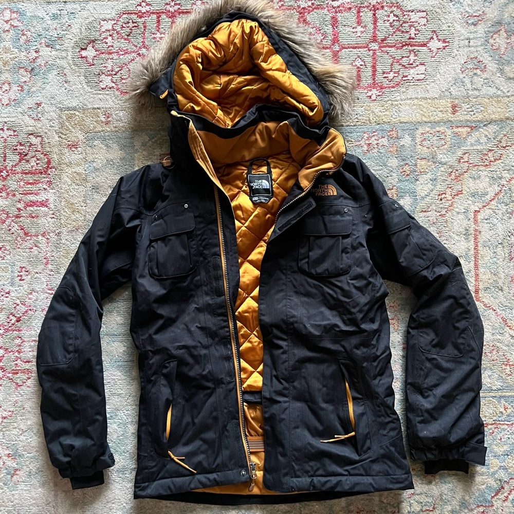 The North Face HyVent Ski Coat XS